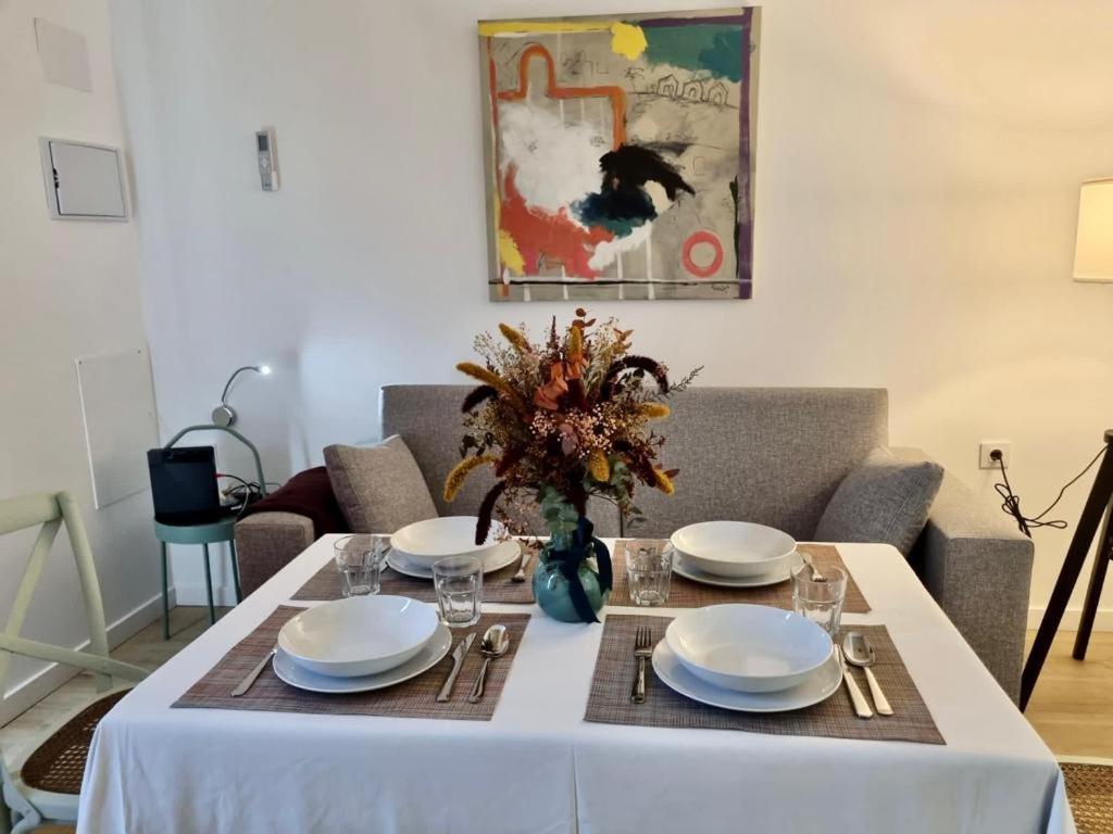 Apartamentos Rg Hospital Valme Seville Ngoại thất bức ảnh