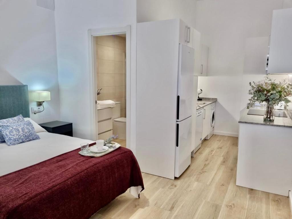 Apartamentos Rg Hospital Valme Seville Ngoại thất bức ảnh