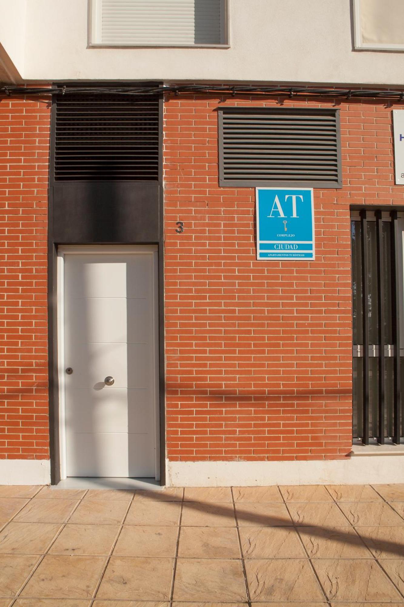 Apartamentos Rg Hospital Valme Seville Ngoại thất bức ảnh